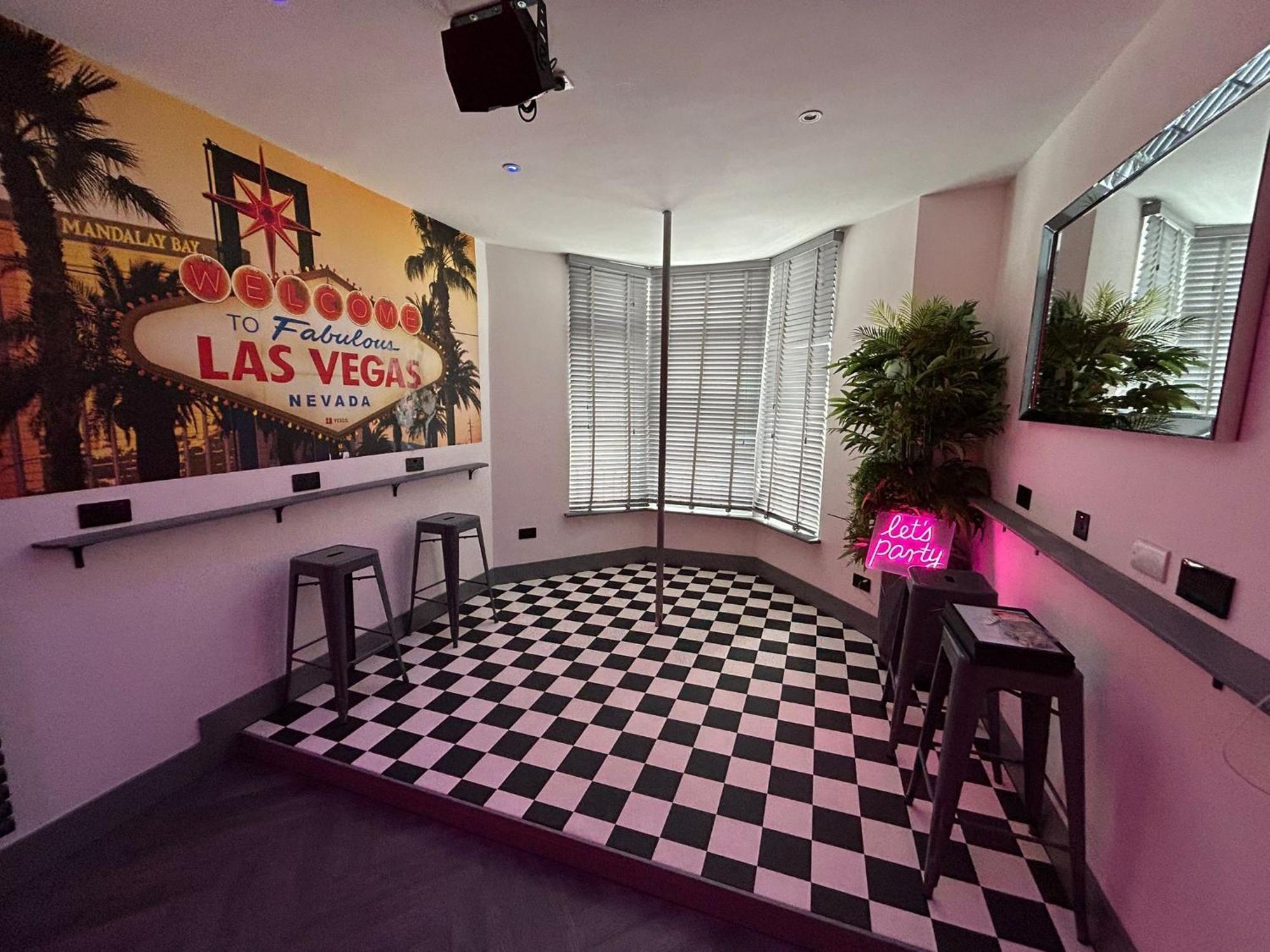 The White House Vegas Suites ブラックプール エクステリア 写真