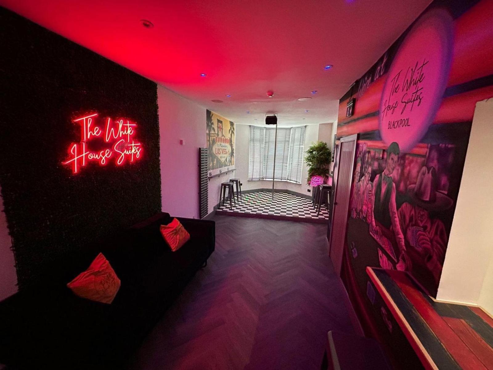 The White House Vegas Suites ブラックプール エクステリア 写真